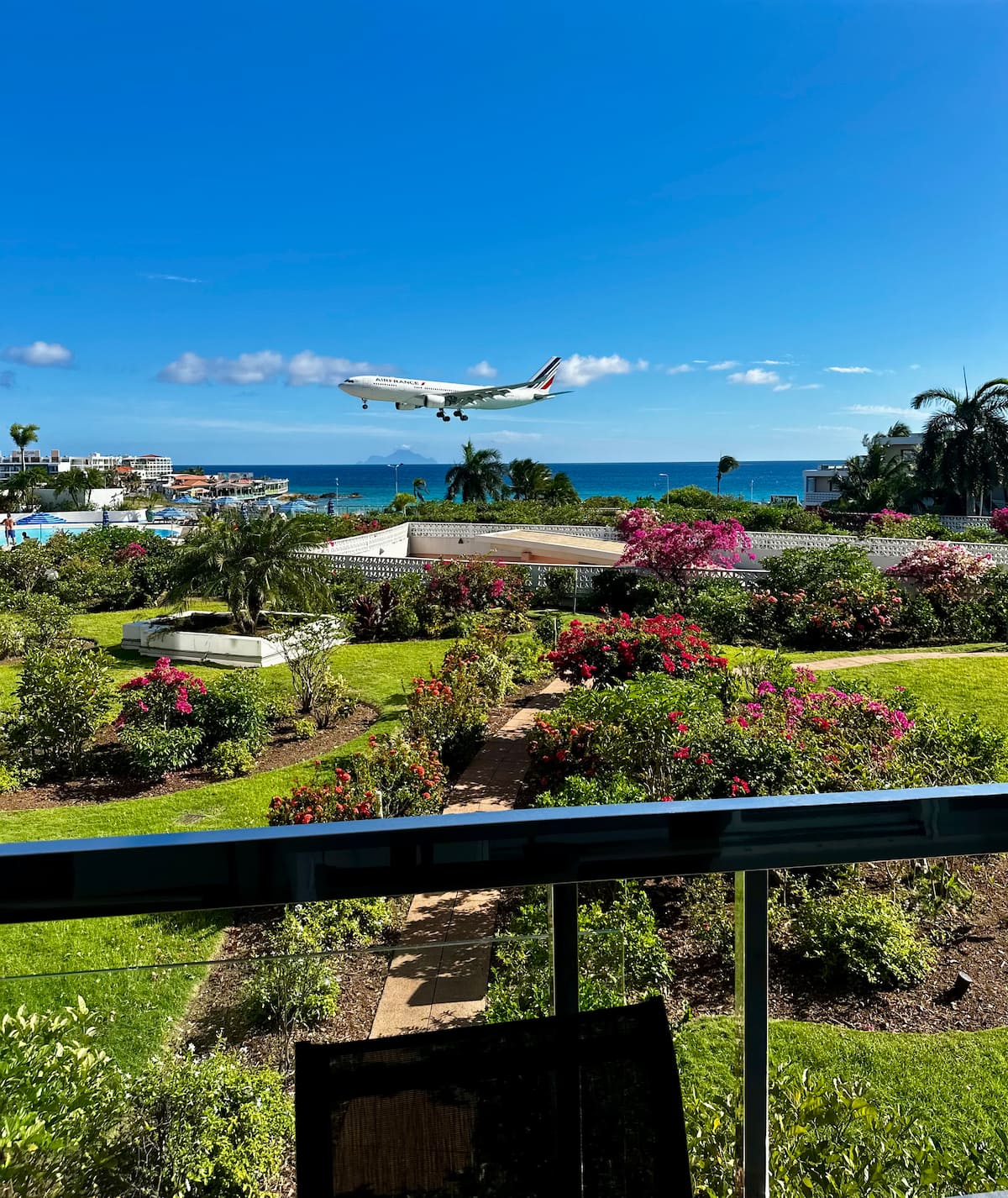 Tropical gardens and plane spotting views